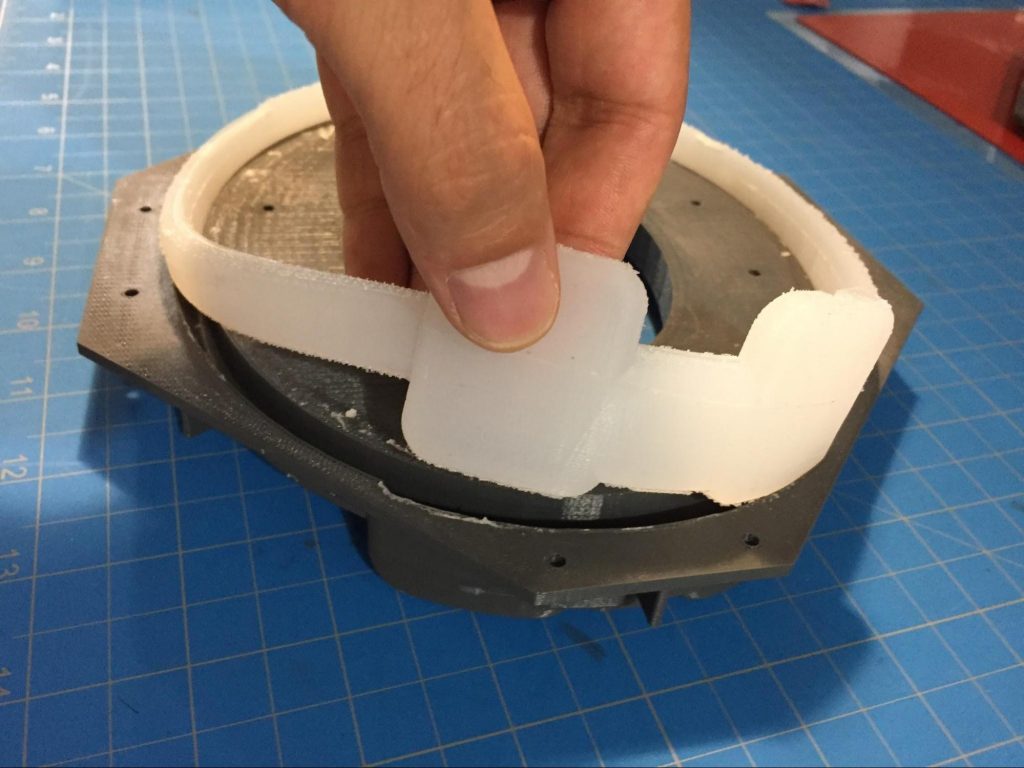 Extracting the wearable from the mold
